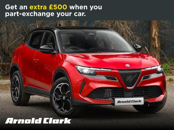 Alfa Romeo Junior 1.2 MHEV Ibrida Ti e-DCT Euro 6 (s/s) 5dr