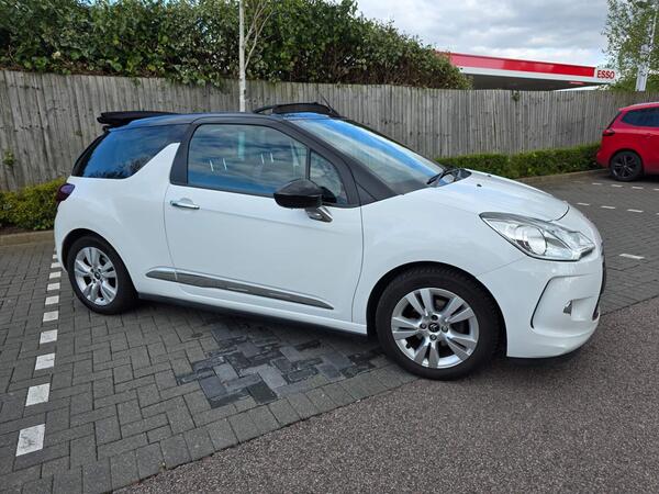 Citroen DS3 Cabrio 1.6 VTi DStyle Auto Euro 5 2dr