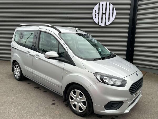 Ford Tourneo Courier 1.0 EcoBoost Zetec Euro 6 5dr