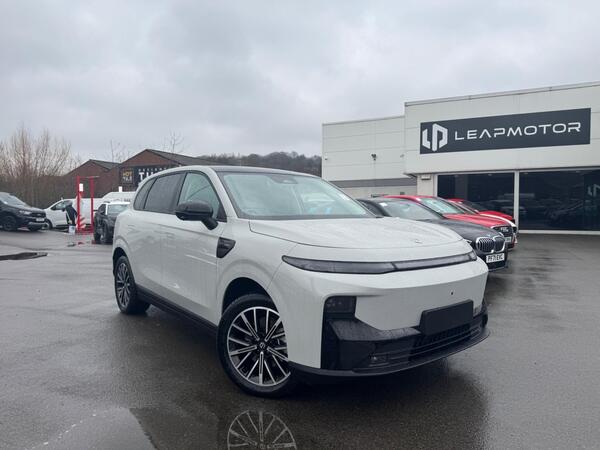 Leapmotor B10 67.1kWh Auto 5dr