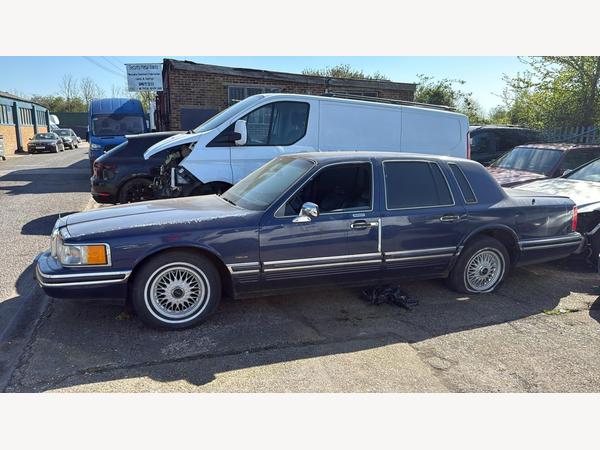Lincoln Continental 4dr