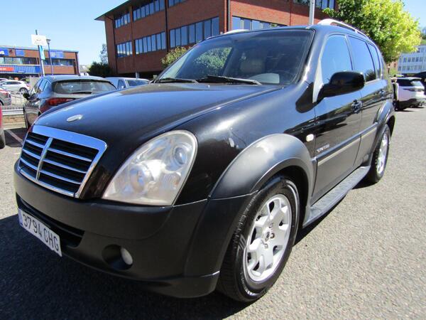 SsangYong Rexton 2.7 TD RX270 XVT 4WD 5dr AUTOMATIC