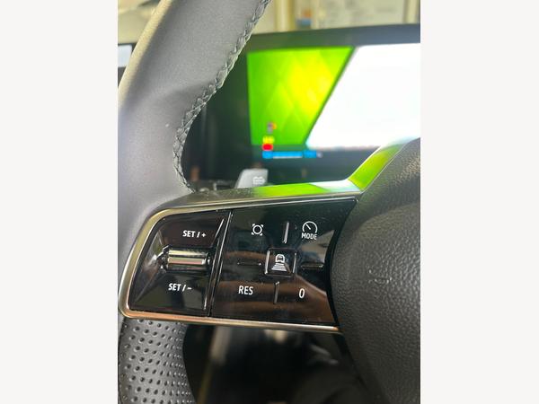 Renault Scenic E-Tech Long Range 87kWh iconic Auto 5dr