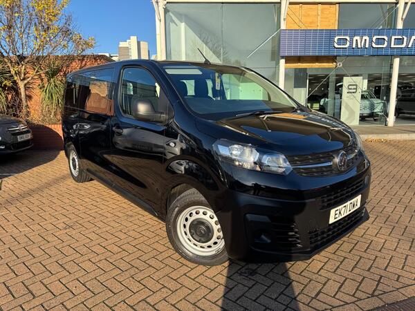 Vauxhall Vivaro Life 1.5 Turbo D Edition M MPV 5dr Diesel Manual SWB Euro 6 (s/s) (9 Seat) (120 ps)