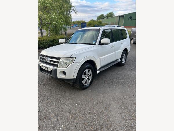 Mitsubishi Shogun 3.2 DI-DC Equippe Auto 4WD Euro 4 5dr LWB