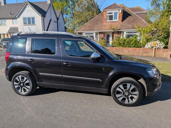 Skoda Yeti 2.0 TDI Laurin & Klement Outdoor DSG 4WD Euro 5 5dr