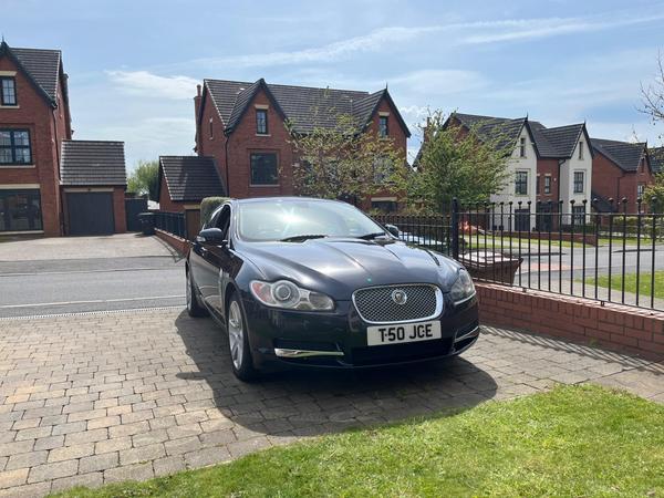 Jaguar XF 2.7d V6 Premium Luxury Auto Euro 4 4dr