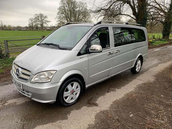 Mercedes-Benz Vito 2.1 113 CDi BlueEFFICIENCY Traveliner Minibus 5dr Diesel Automatic L4 (182 g/km, 136 bhp)