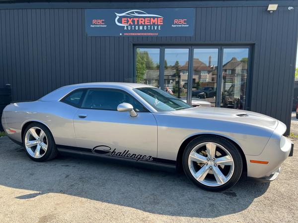 Dodge Challenger coupe