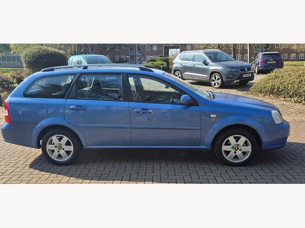 Chevrolet Lacetti 1.6 SX 5dr