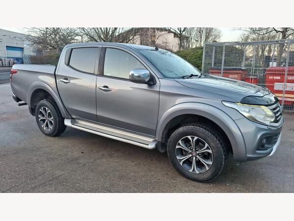 Fiat Fullback 2.4D LX Pickup Double Cab 4dr Diesel Manual 4WD Euro 6 (Euro 6) (180 ps)