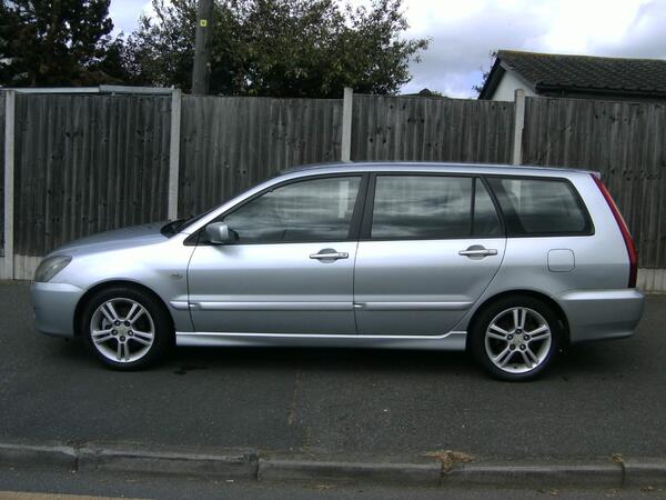 Mitsubishi Lancer 2.0 Sport 5dr