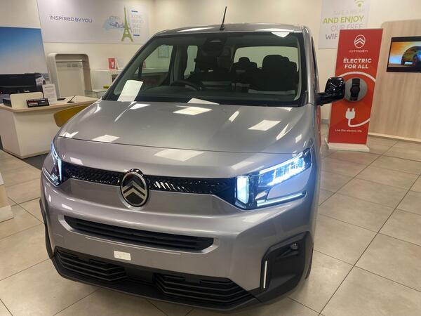Citroen e-Berlingo 52kWh PLUS XL Auto 5dr (11kW Charger)