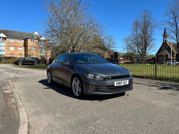 Volkswagen Scirocco 2.0 TDI BlueMotion Tech R-Line DSG Euro 6 (s/s) 3dr