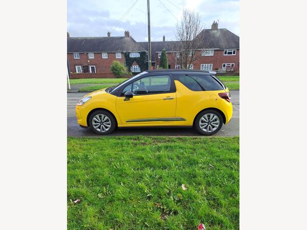 Citroen DS3 Cabrio 1.2 VTi DSign Euro 5 2dr