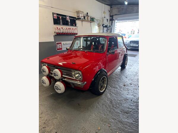 Austin Mini 1.3 1275 GT Saloon 2dr Petrol Manual (55 bhp)