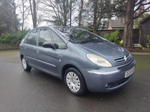 Citroen Xsara Picasso 1.6i 16V Desire 5dr
