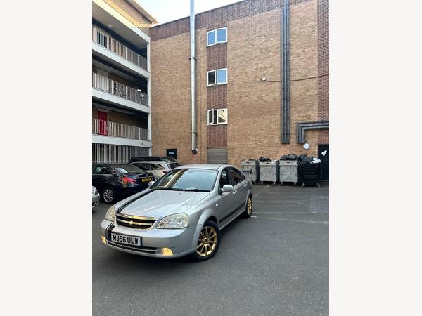 Chevrolet Lacetti 1.8 CDX 4dr