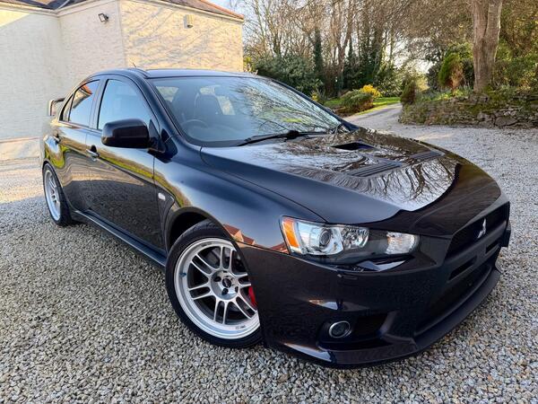 Mitsubishi Lancer 2.0T EVO X GS FQ-330 Saloon 4dr Petrol Manual 4WD Euro 4 (325 ps)