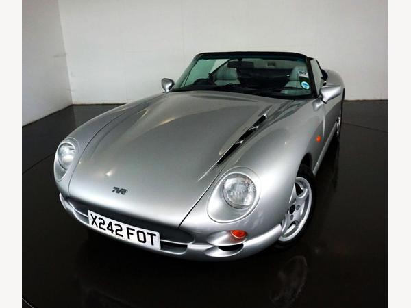 TVR Chimaera 4.0 400 2d-Finished in Silverstone Metallic-Last Owner 20-years and just 4282 miles from new. A fabulous opportunity.First registered on 1st Septembe