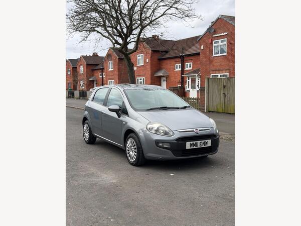 Fiat Punto Evo 1.4 Dynamic Euro 5 (s/s) 5dr
