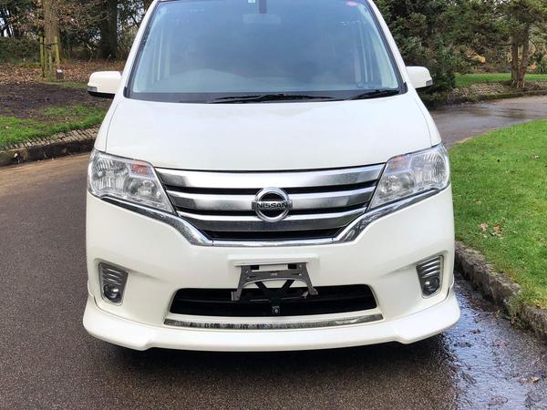 Nissan Serena Highway star premium 5dr