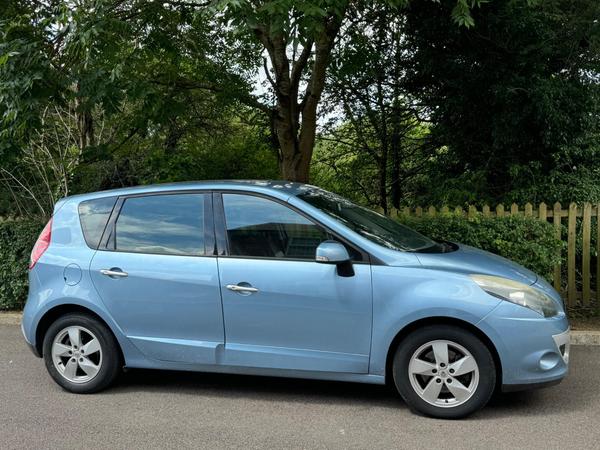 Renault Scenic 1.5 dCi Dynamique TomTom Euro 5 5dr