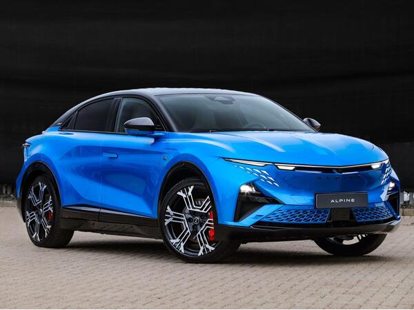 Alpine A390 89kWh GT Fastback Auto 4WD 5dr (11kW Charger)