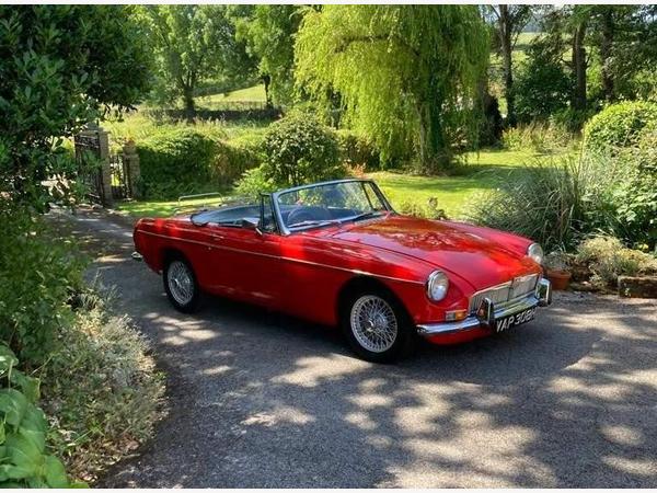 MG MGB 1.8 Roadster Convertible 2dr Petrol Manual (97 bhp)
