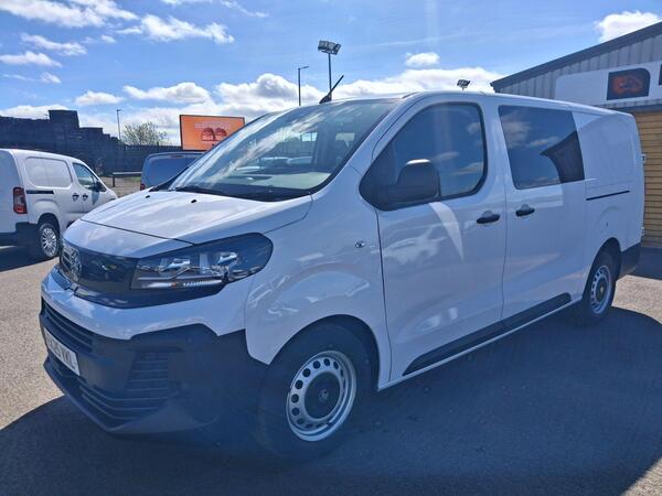 Vauxhall Vivaro 2.0 Turbo D Prime XL Crew Van LWB Euro 6 6dr