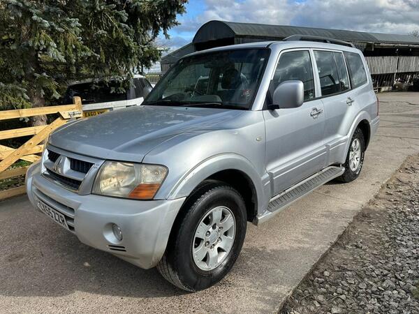 Mitsubishi Shogun 3.2 DI-D Equippe 5dr