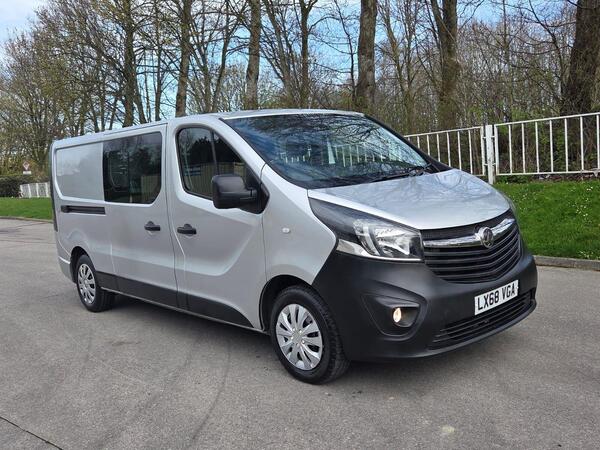 Vauxhall Vivaro 1.6 CDTi 2900 BiTurbo ecoTEC Sportive Crew Van L2 H1 Euro 6 (s/s) 5dr (6 Seat)