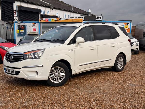 SsangYong Turismo 2.2D EX T-Tronic Euro 6 5dr
