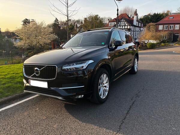 Volvo XC90 2.0 D5 Momentum Geartronic 4WD Euro 6 (s/s) 5dr