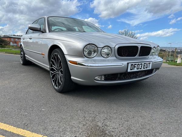 Jaguar XJR 4.2 V8 4dr