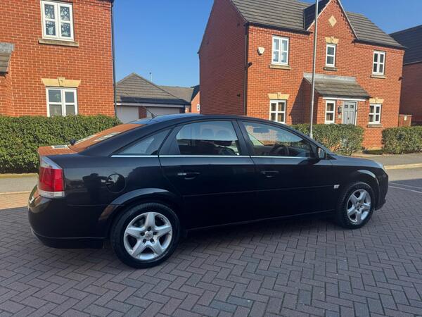 Vauxhall Vectra 1.8 VVT Exclusiv 5dr