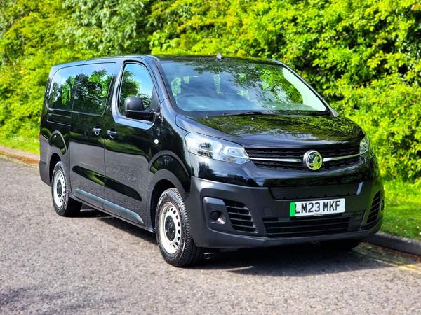 Vauxhall Vivaro-e Life 50kWh Combi Auto LWB 5dr (9 Seat, 11kW Charger)