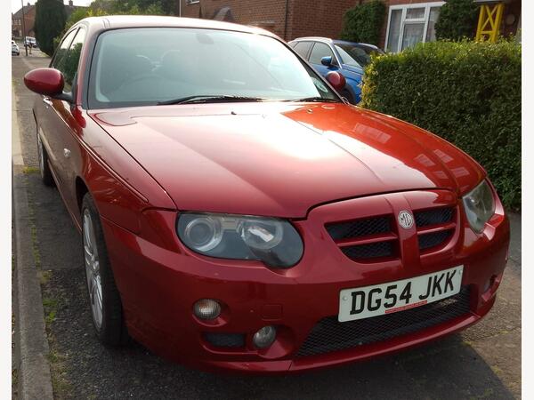 MG ZT 1.8 160 T + 4dr