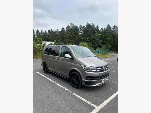 Volkswagen Transporter Shuttle 2.0 TDI BlueMotion Tech SE Minibus Double Cab 5dr Diesel DSG FWD SWB Euro 6 (s/s) (150 ps)