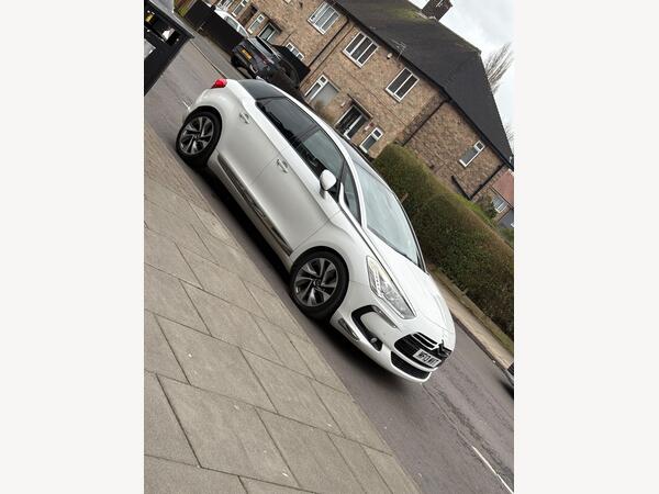 Citroen DS5 2.0 HDi DSport Auto Euro 5 5dr
