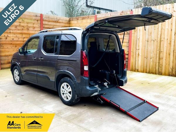 Peugeot Rifter 4 Seat Auto Wheelchair Accessible Disabled Access Vehicle WAV 5dr