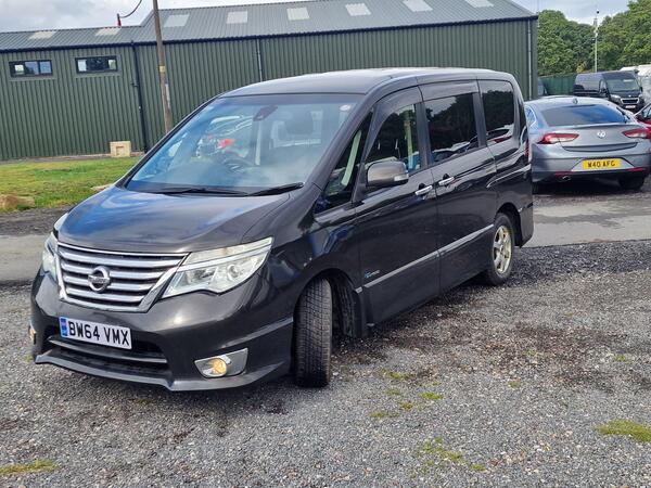Nissan Serena Hybrid auto best 4 family & taxi 2.0 5dr