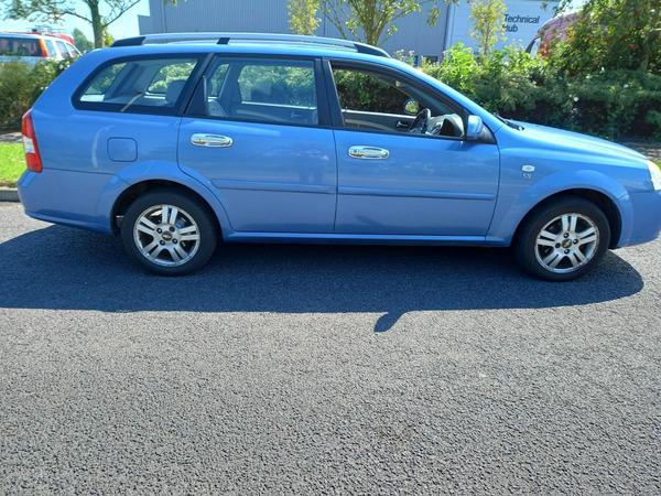 Chevrolet Lacetti 1.6 SX 5dr