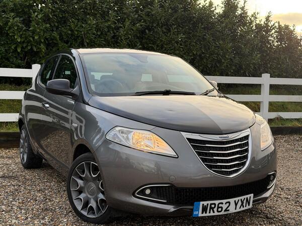 Chrysler Ypsilon 0.9 TwinAir Limited Euro 5 (s/s) 5dr