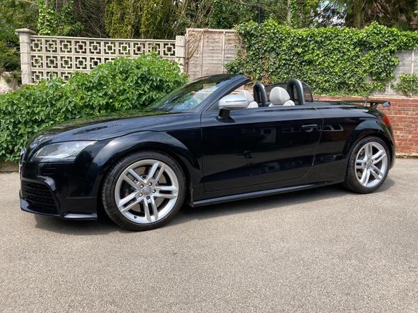 Audi TT RS 2.5 TFSI RS Roadster S Tronic quattro Euro 5 2dr