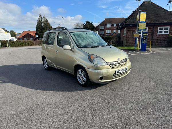 Toyota Yaris Verso 1.3 VVT-i T3 5dr