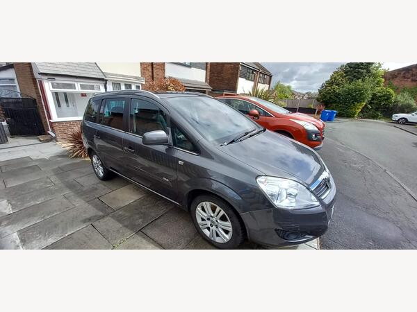 Vauxhall Zafira 1.7 CDTi ecoFLEX Design Euro 5 5dr