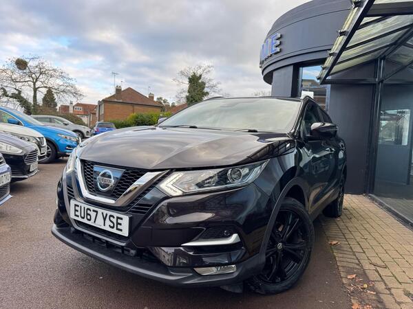 Nissan Qashqai 1.2 DIG-T N-Connecta XTRON Euro 6 (s/s) 5dr