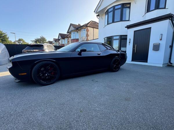 Dodge Challenger 6.1
