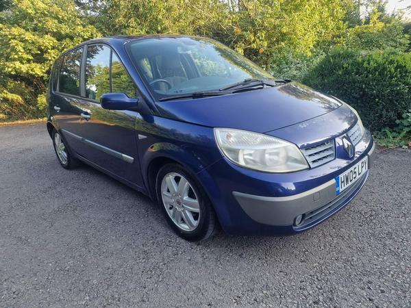 Renault Scenic 1.6 VVT Dynamique 5dr